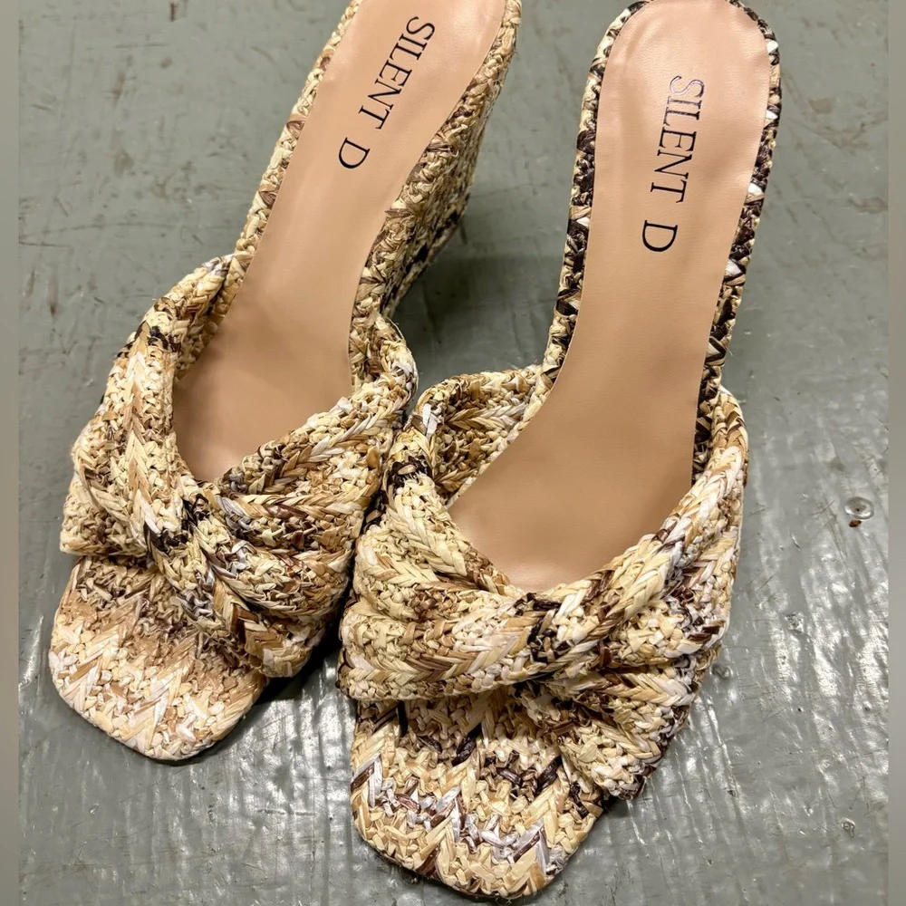 Anthropologie Katia Raffia Slip On Wedges Size 41 / 10 Multi Woven Sandals
